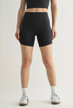 Light Sculpt Biker Shorts